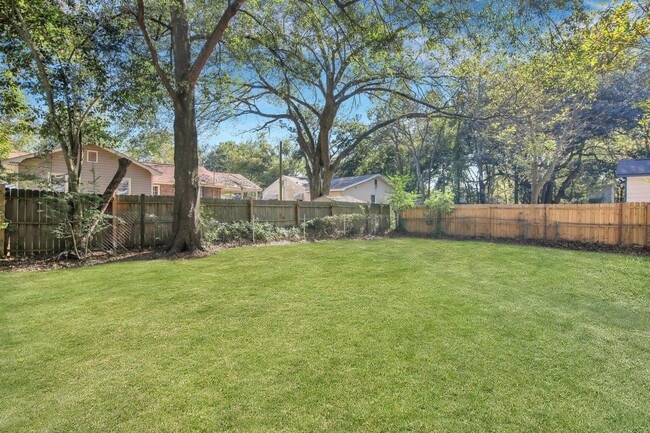 Photo - Beautifully renovated 3 bedroom, 2 bathroom home in the heart of North Charleston