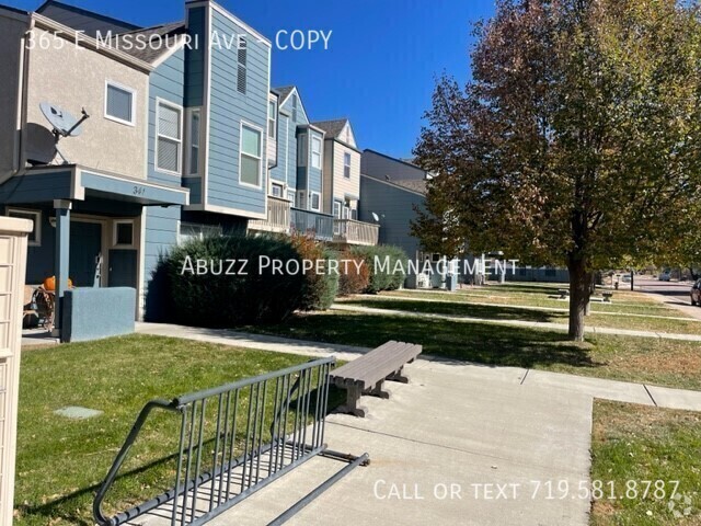 Building Photo - Fountain Village Townhomes