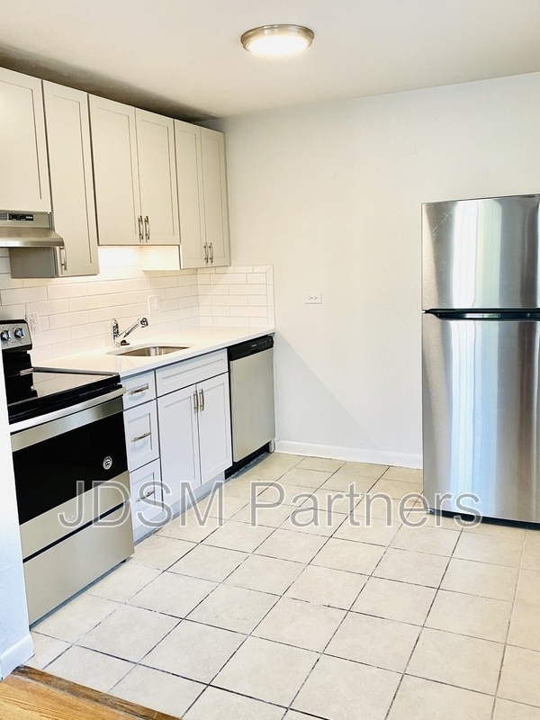 Photo - 1415 N Pearl St Unit 104