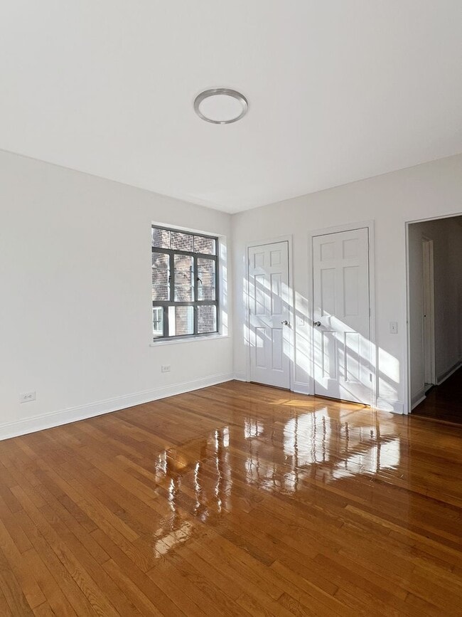 Photo - The Leslie — A Private Garden Enclave for the Modern New Yorker Unit 43W