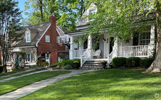 Building Photo - Charming North Arlington Home with Modern ...