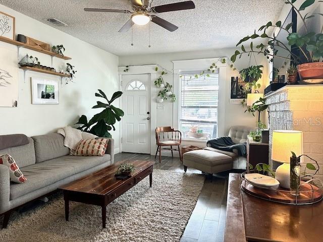 Photo - 412 E Floribraska Ave