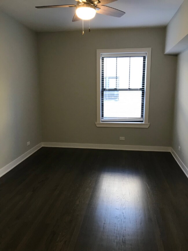 Photo - 1952 W Wilson Ave Unidad 2B