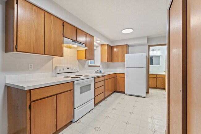 Photo - 105 W 3rd St