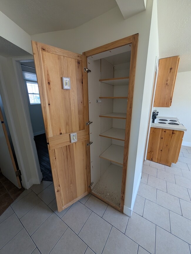 Photo - 353 N 100 E Unit Downstairs