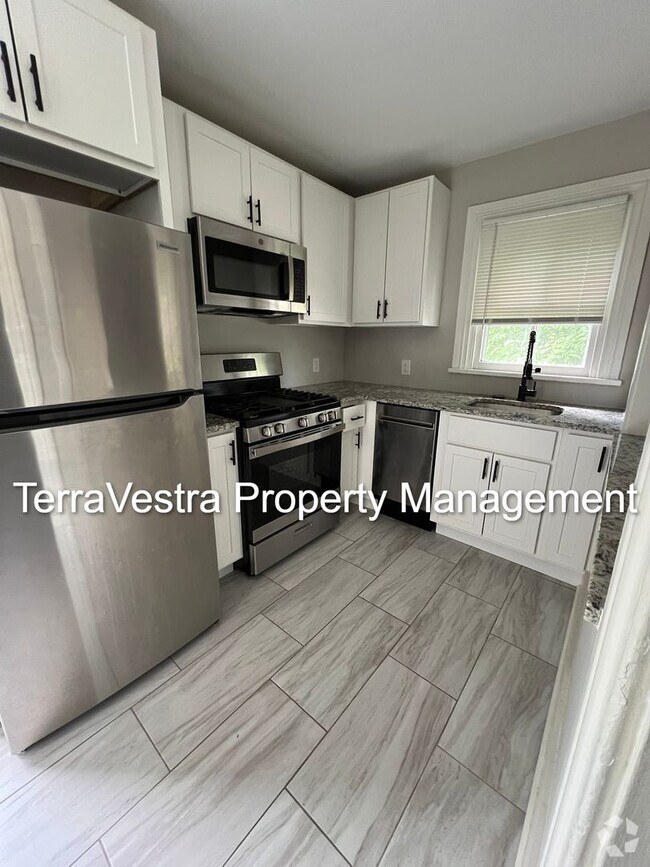 Building Photo - 79 N Main St Unit B Rental