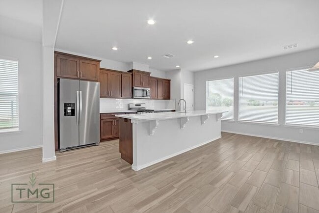 Building Photo - 4/2.5/2 Owasso!