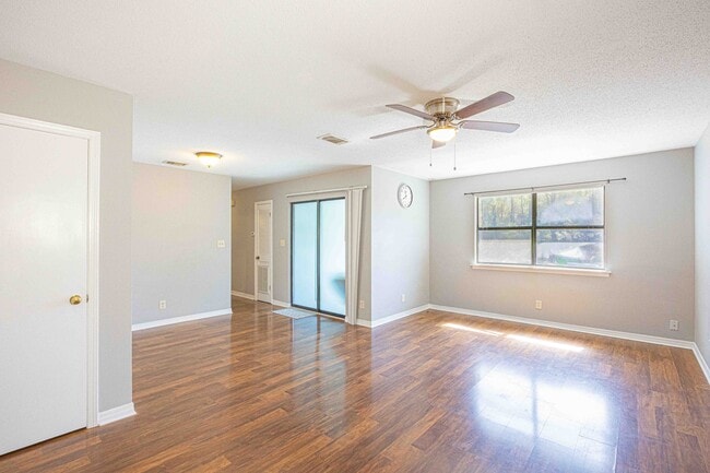 Photo - 500 Grant St