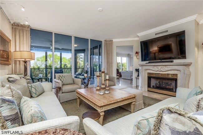 Photo - 8787 Bay Colony Dr Unidad 305