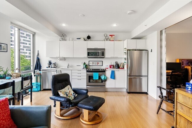 Photo - 2 Earhart St Unit 421