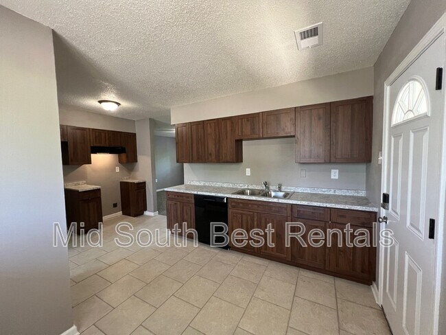 Photo - 5272 Breckenwood Dr