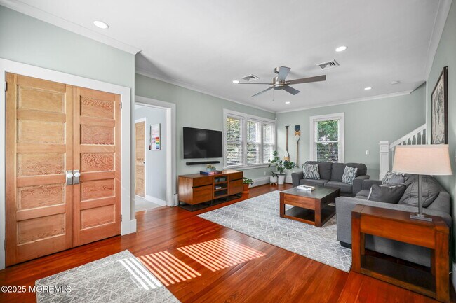 Photo - 50 Waverly Pl