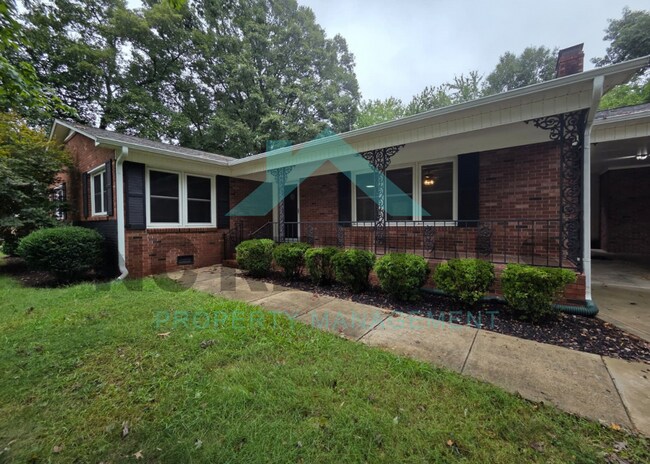 706 Hedrick Dr