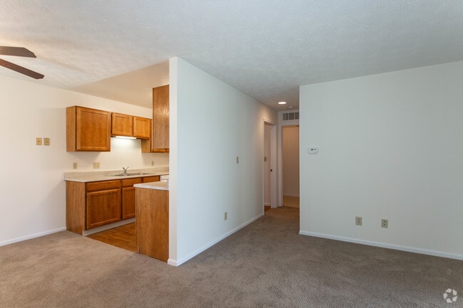 Cambridge I - 1 Bed/ 1 Bath (Lower Floor Apartment)