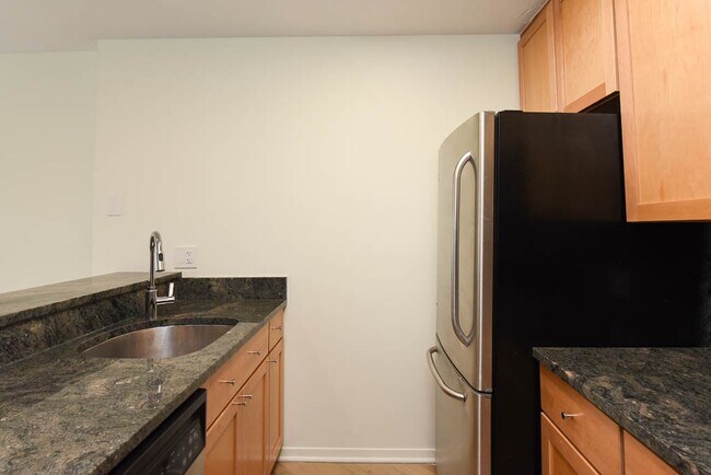 Photo - 949 W Grace St Unidad 202B