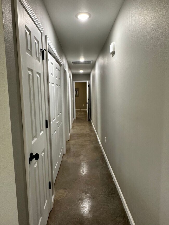 Photo - 120-122 S Pearl Duplex Unit 122 S Pearl