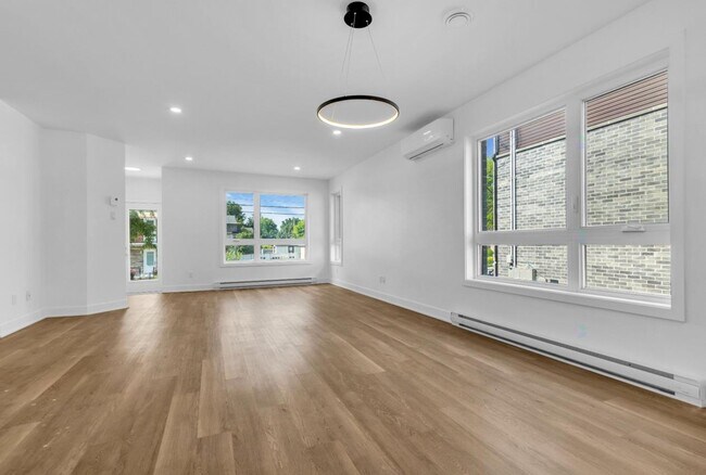 Photo - 2019 Rue Sainte-Hélène