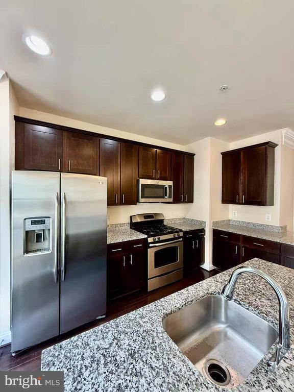 Photo - 11918 Weybridge Lane