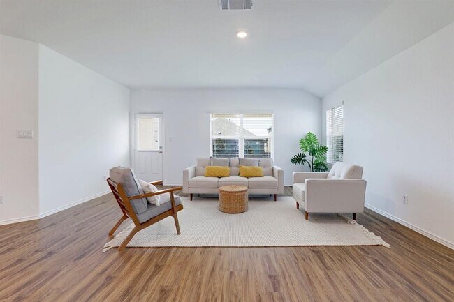 Photo - 6512 Strelitzia Cove