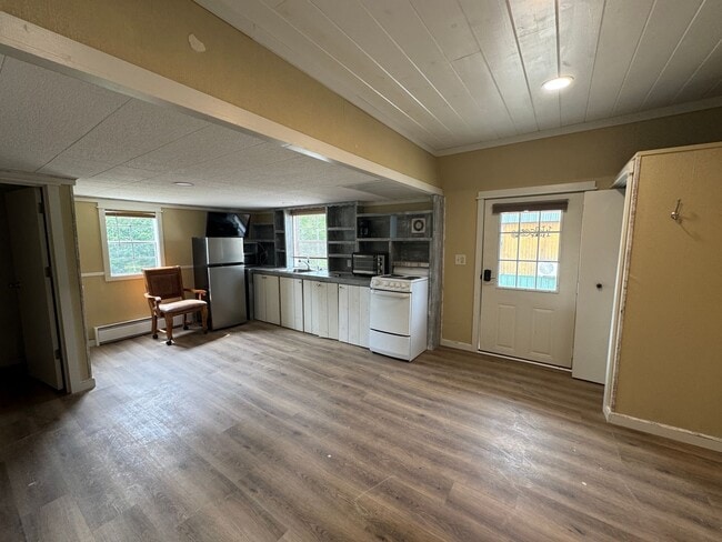 Photo - Cozy Tiny Home In Waynesville, MO to include utilities and WIFI!