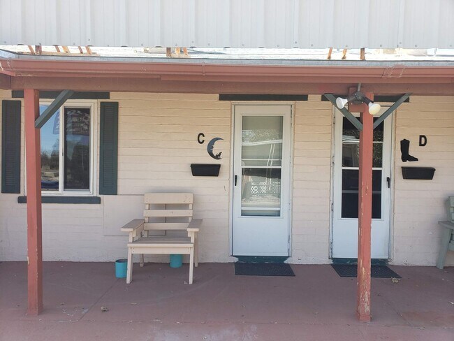 Photo - Cozy & Fresh Studio Apartment Unit C - #6