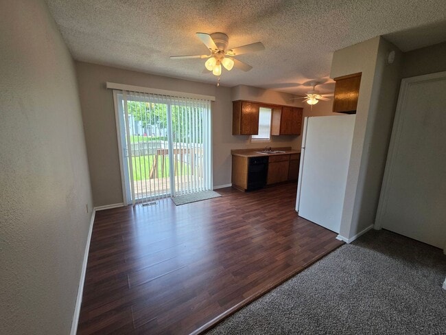 Photo - Spacious 2 Bedroom Quadplex with Garage