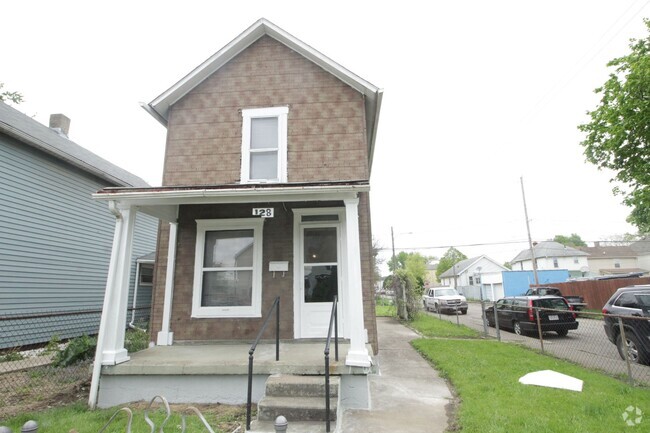 Building Photo - 2 Bedroom single family home with fenced i...