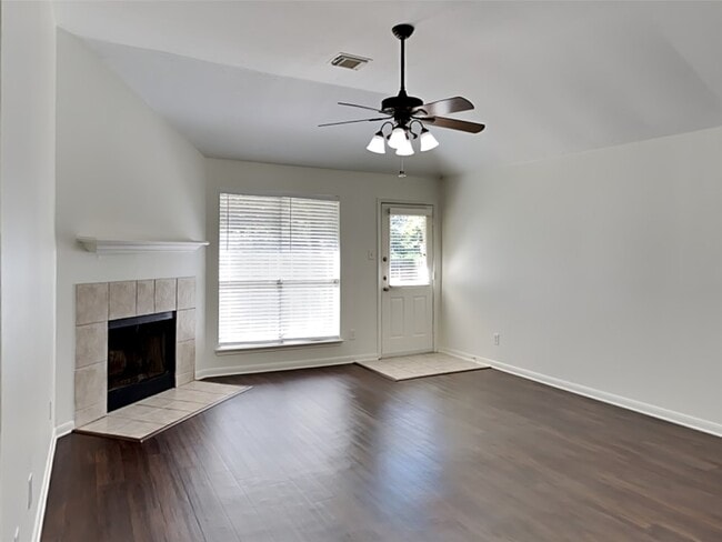 Photo - 10467 Twin Circles Dr