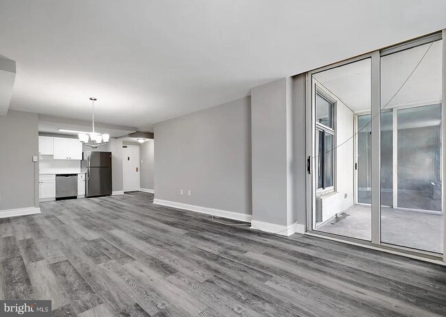 Photo - 28 Allegheny Ave Unit 2502