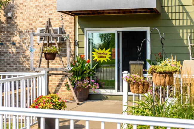 Seven Pines Apartments
