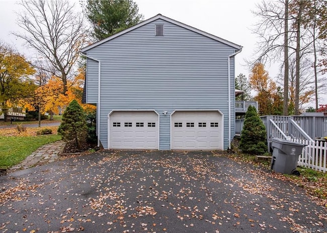 Photo - 7 Black Birch Rd