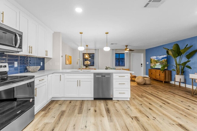 Photo - 427 Jefferson Ave Unidad ID1044407P