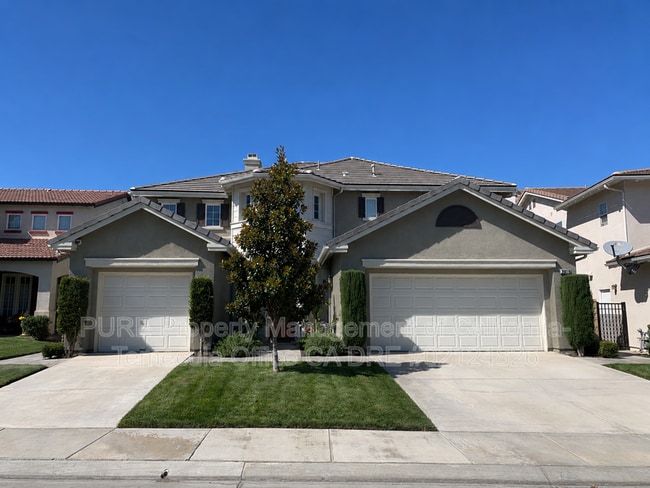 Building Photo - 26811 Lemon Grass Way