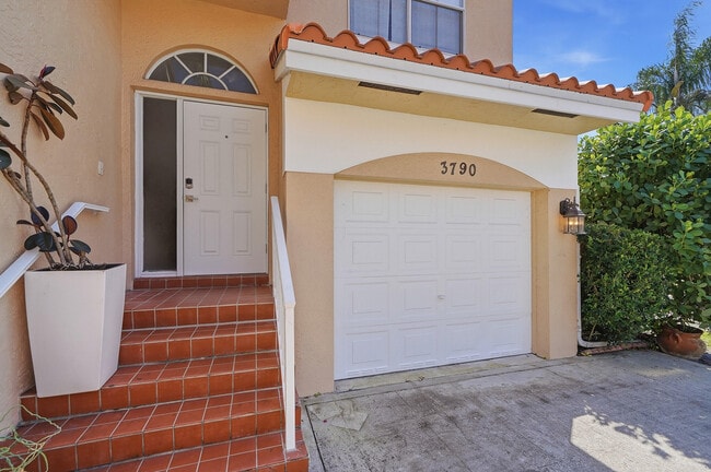 Photo - 3790 Piedmont St