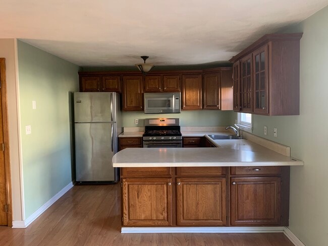 Kitchen - 709 Wellman Ave Condo Unit 709 Wellman Avenue