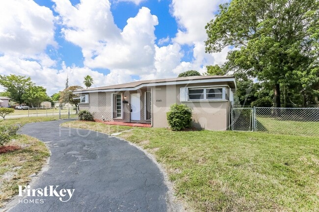 Photo - 1565 NW 6th Ave