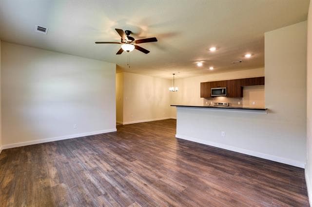 Photo - 652 Blackland dr