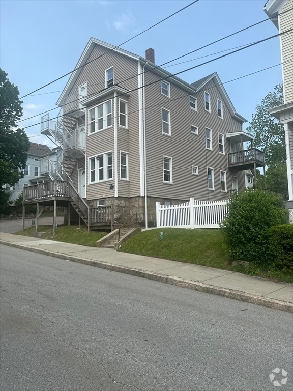 Building Photo - 31 Hanover St Unit 2 Rental