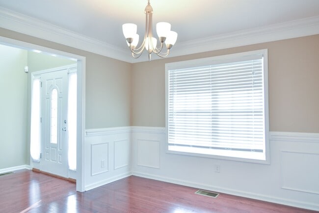 Photo - Pet Friendly Three Bedroom with Bonus!