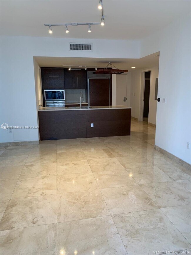 Photo - 475 Brickell Ave Unit 1813