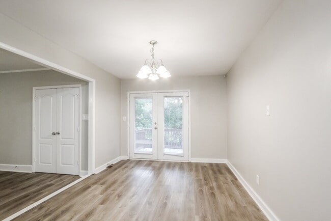 Photo - 509 Ardmore Ln