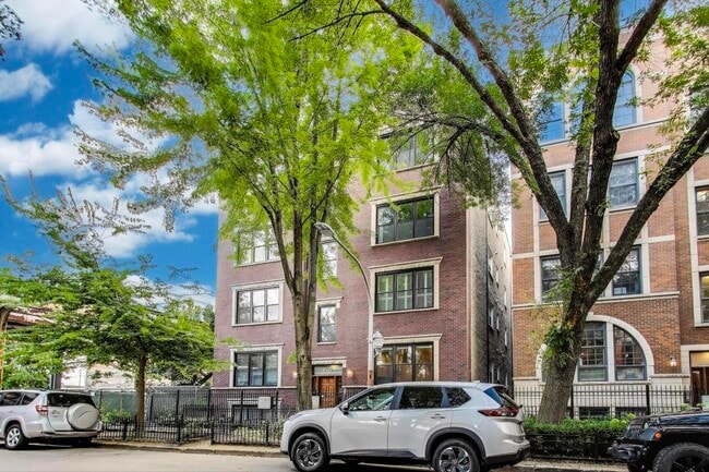 Building Photo - 1533 N Cleveland Ave Unit 1S