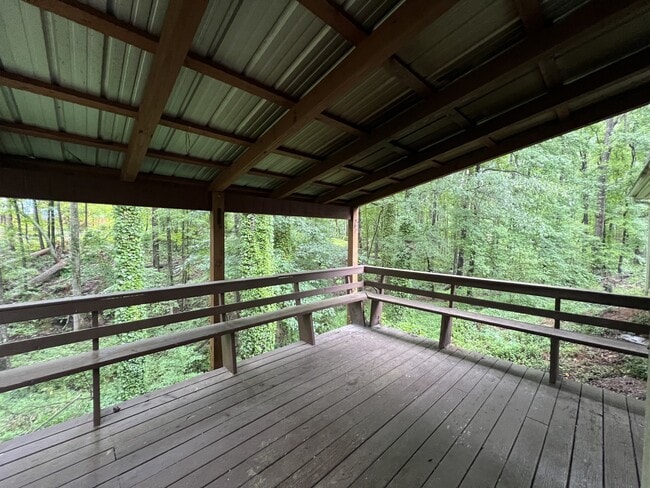 Photo - 1080 Sharon Pl