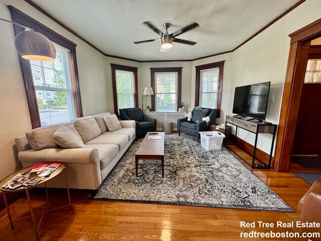 Photo - 108 Redlands Rd Condo Unit 1