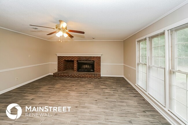 Photo - 4418 Lansford Dr