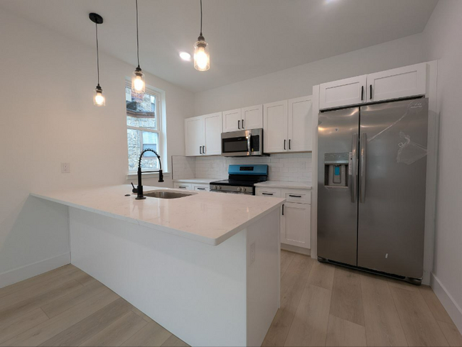 Building Photo - 835 N 63rd St Rental