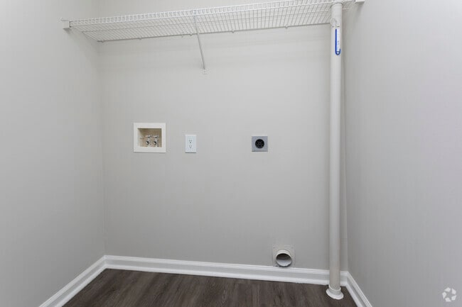2BR, 2BA