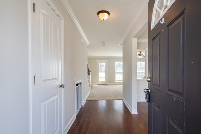 Photo - 141 Powers Dr