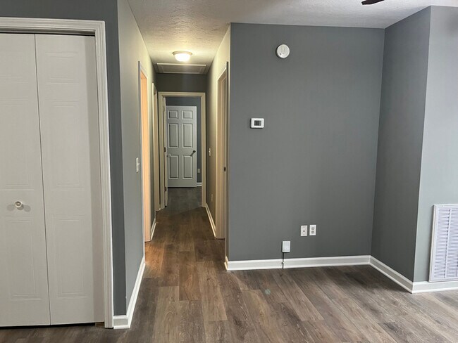 236 McMurtry Rd Unit B