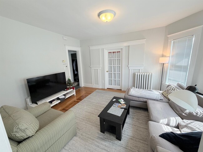 Photo - 34 Leonard St Unit 2